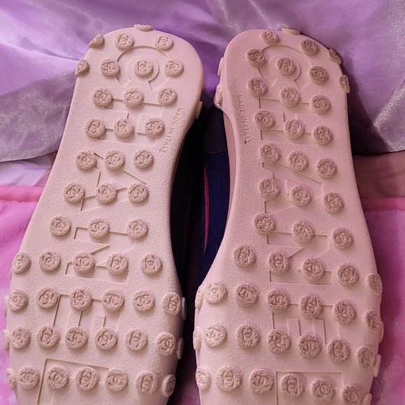 Chanel Shoes - Picture 4 of 4